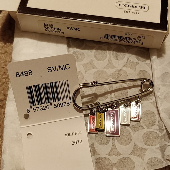 * Coach Kilt Pin Hangtag RARE New with Box - Picture 2 of 4